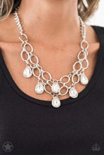 Load image into Gallery viewer, Show-Stopping Shimmer Necklace Set - Paparazzi Accessories
